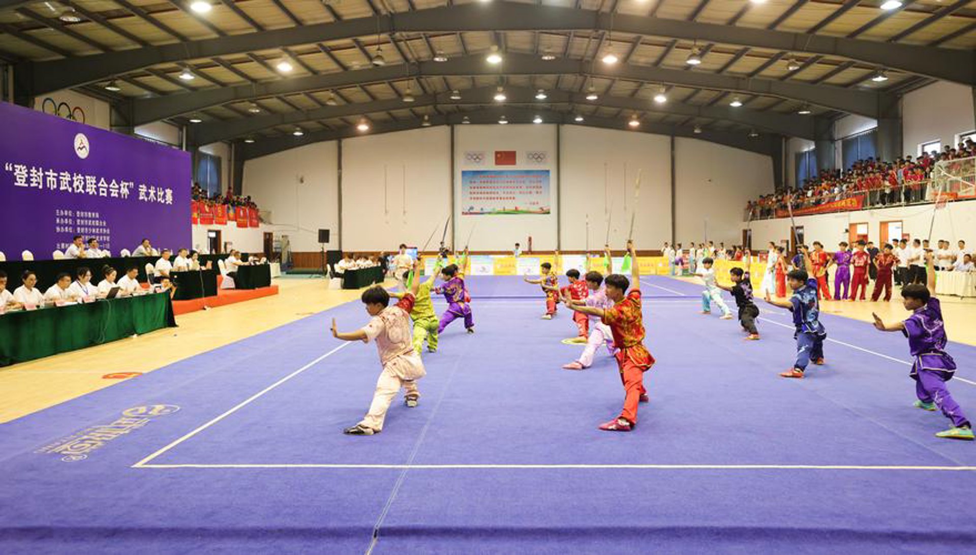砺成武校